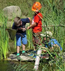 (24.08.2016) Kiesgrube Rubigen (Foto: Jugend Arbeit) (24.08.2016) Kiesgrube Rubigen: Was da wohl ins Netz gegangen ist? (Foto: Jugend Arbeit)